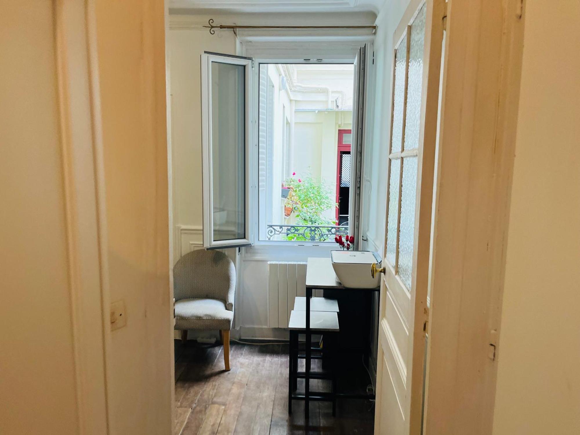 Apartment In Montmartre, Paris, Near Sacre-Coeur Read Host Profile For Booking Eksteriør bilde