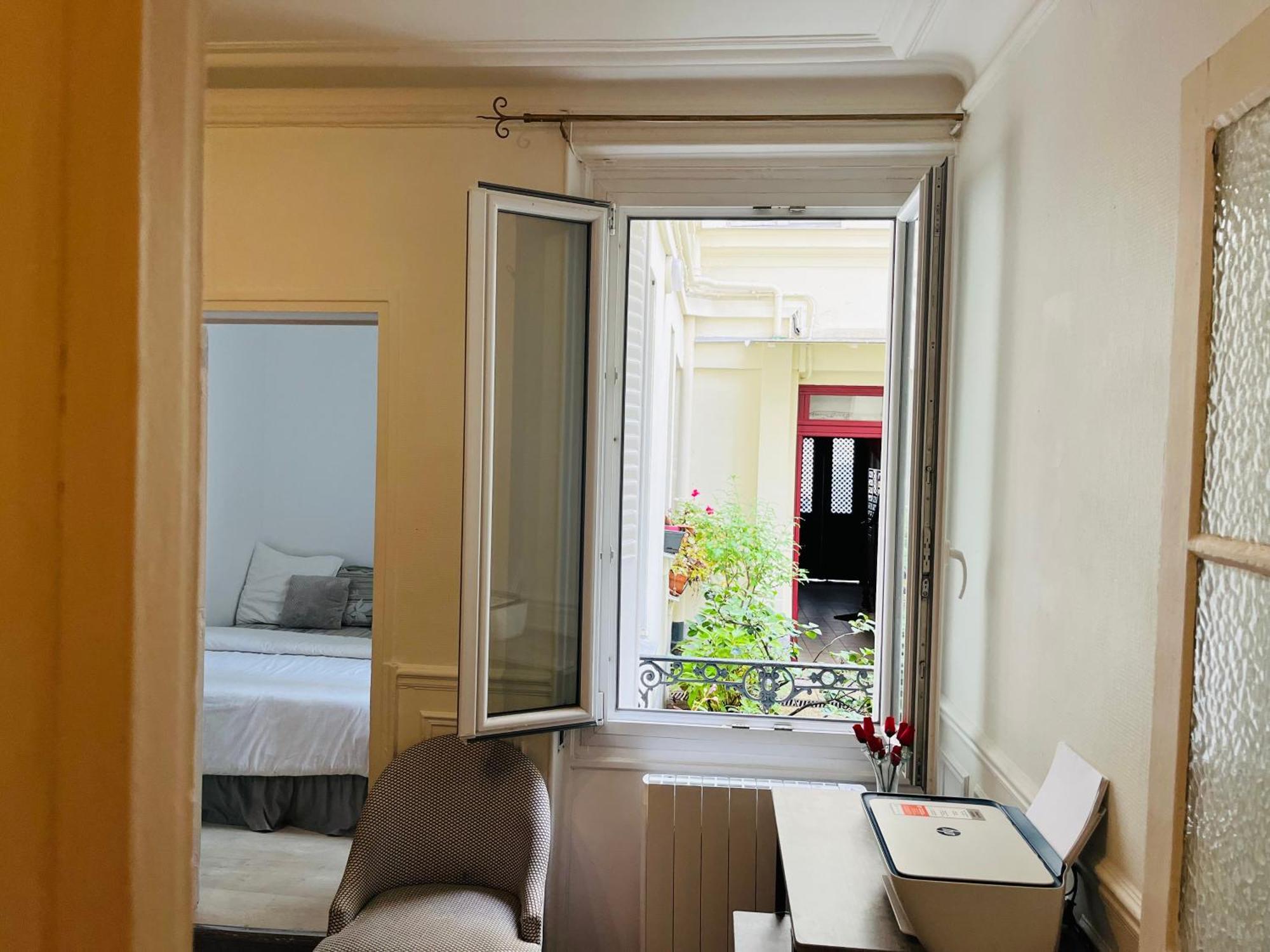 Apartment In Montmartre, Paris, Near Sacre-Coeur Read Host Profile For Booking Eksteriør bilde